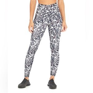 Balance Collection Contender Lux | Zinfindel Animal Speckle Ankle Leggings | Lg